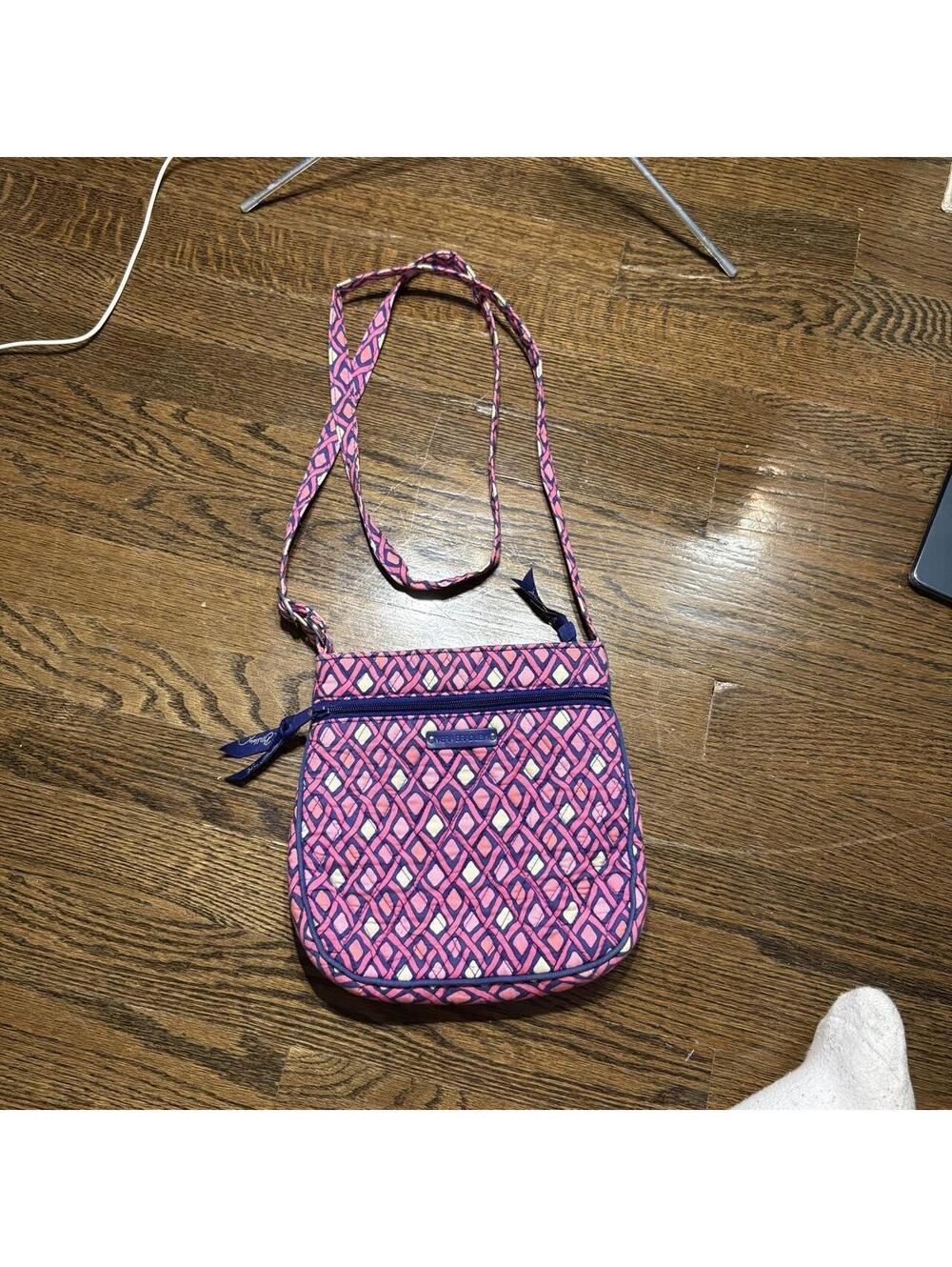 Vera Bradley "Katalina Pink Diamonds" quilted hipster crossbody shoulder bag